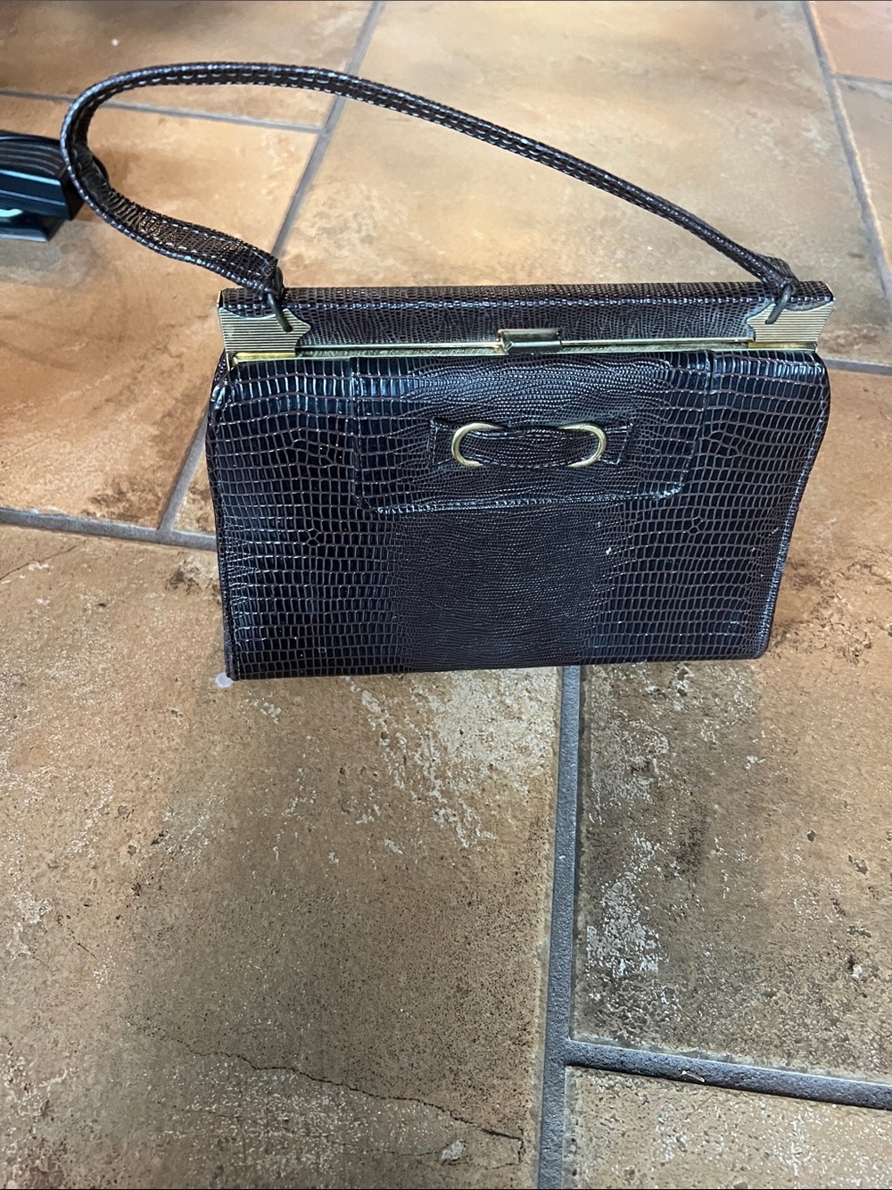 VINTAGE NATURALIZER HANDBAG